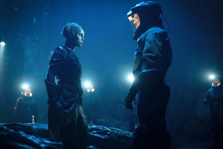 the-war-between-the-land-and-the-sea-c86e105